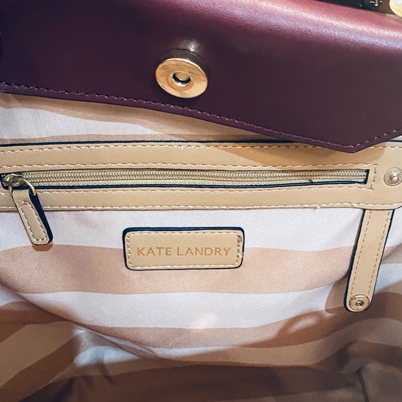🌟3xHP🌟NWOT Kate Landry Burgundy Faux Leather & Suede Tote w/ Gold Floral - Picture 9 of 13